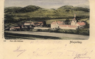 Das Jagdschloss Mayerling vor 1889 auf einer historischen Ansichtskarte. Bild: Sammlung Lars Friedrich